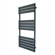 Flachheizkörper für Handtücher in Anthrazitgrau, 1200mm x 600mm, mit schlanken horizontalen Lamellen und modernem, minimalistischen Design