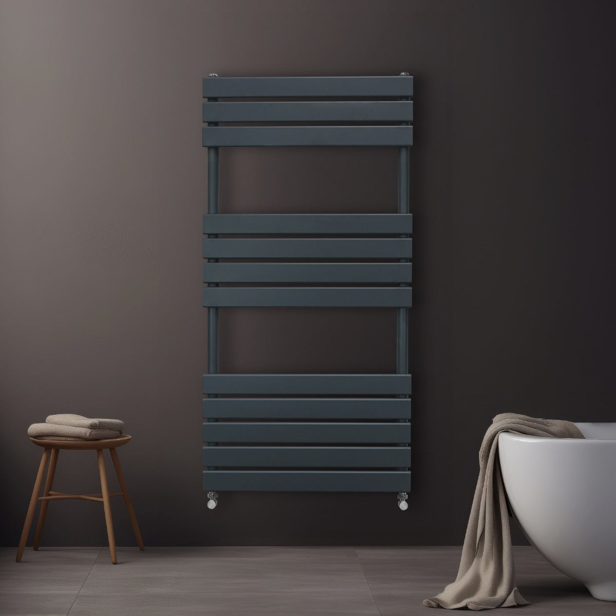 Flachheizkörper für Handtücher in Anthrazitgrau, 1200mm x 600mm, mit schlankem, modernem Design und glatter Oberfläche, ideal für Badezimmer