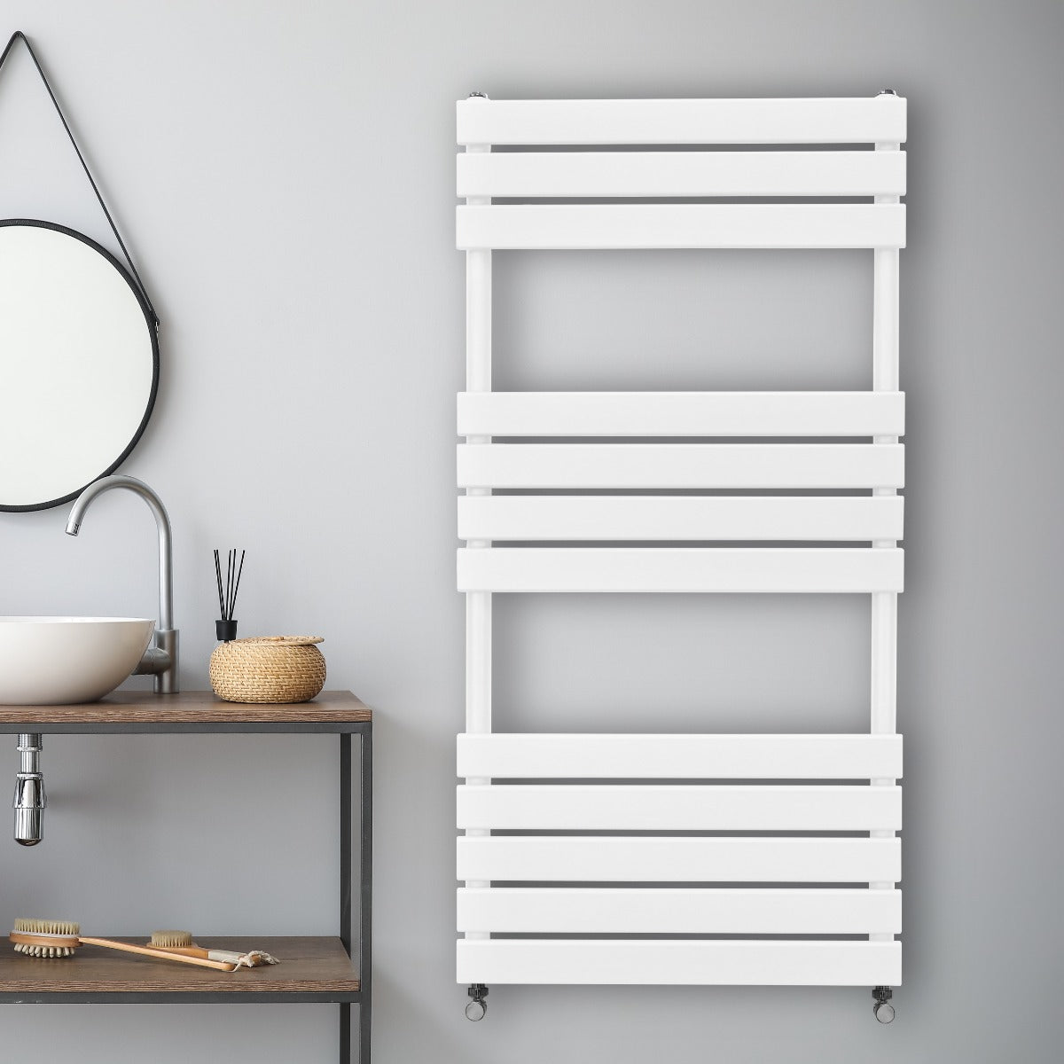 Flachheizkörper für Handtücher in Weiß, 1200mm x 600mm, mit modernen, schlichten Linien und glatter Oberfläche, ideal für Badezimmer und Küchen