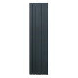 Anthrazitgrauer Aluminium Paneelheizkörper mit schlankem, vertikalem Design, 1800mm hoch und 475mm breit, ideal für moderne Räume