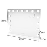 Eleganter LED Bluetooth Spiegel in rechteckiger Form, 58 x 46 cm, mit 12 dimmbaren Lichtern und glatter, reflektierender Oberfläche
