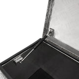 Großer Aluminium-Werkzeugkasten mit glänzender, rutschfester Oberfläche, stabiler Gasfeder und schwarzem Innenraum für optimale Aufbewahrung und Zugriff
