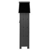 Grau lackierter Gartenschrank aus Holz mit schmalem Design, schrägem Dach und strukturierten Seiten für eine stilvolle Aufbewahrung im Garten