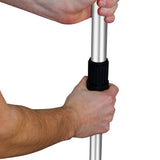 Grüner T-Mech Rasenrakel mit 50 cm breiter Arbeitsfläche, stabiler Aluminiumstange und rutschfester Griff für effektives Rasenlüften