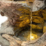 Die elektrische Wasseranlage "Willow Springs" zeigt eine realistische Felsenstruktur mit fließendem Wasser und sanfter Beleuchtung, ideal für Garten oder Terrasse
