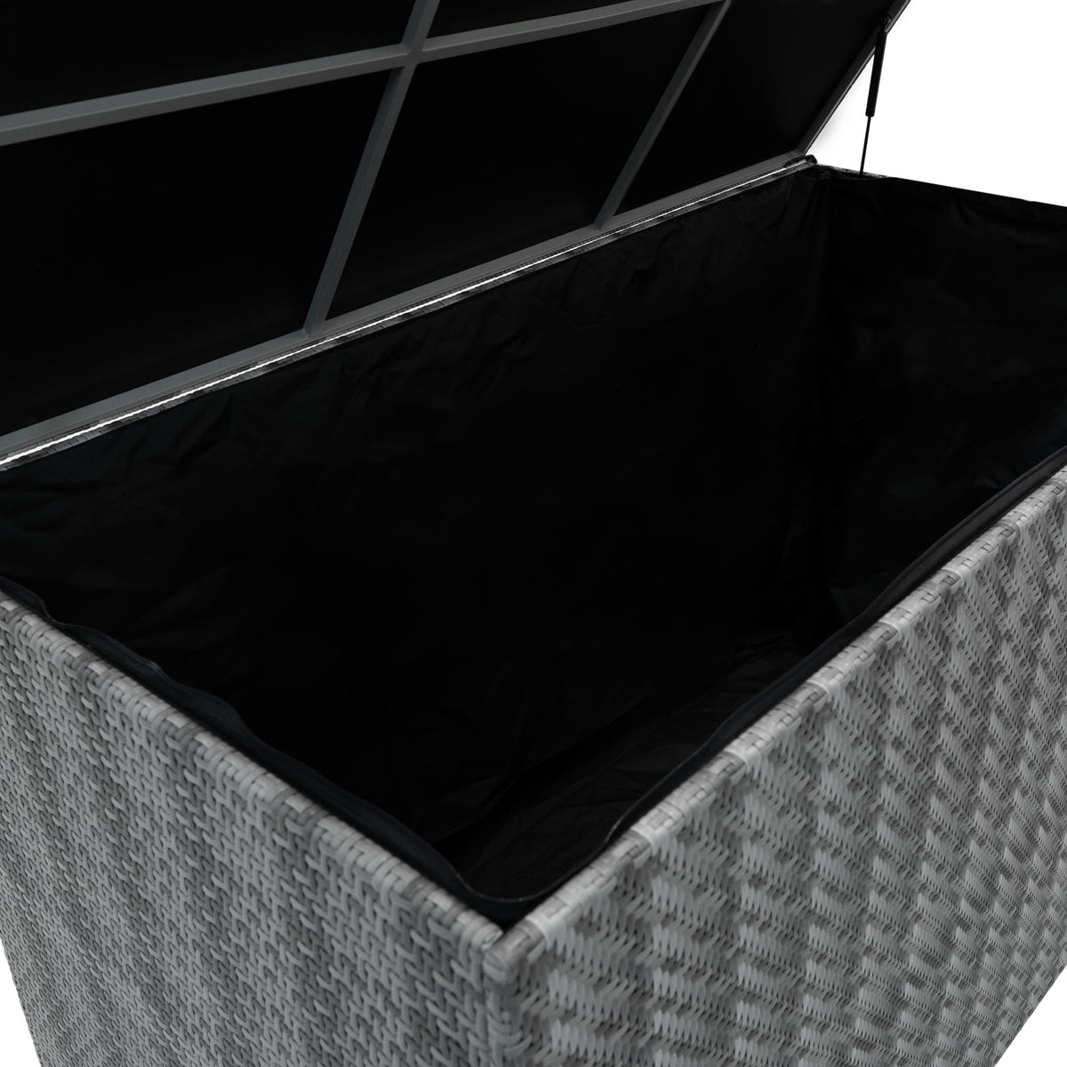 Grau geflochtene Rattan Kissenbox mit schwarzem Innenfutter, rechteckig, ideal zur Aufbewahrung von Kissen und Gartenaccessoires