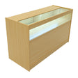 Moderne LED-Ladentheke aus Ahornholz mit glatter Oberfläche, beleuchtetem Display und großzügigem Stauraum für Produkte und Waren