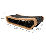 Gebogenes Holzlaufband mit natürlichem Holzrahmen, schwarzer Lauffläche und modernen, eleganten Linien, ideal für ein stilvolles Training zu Hause