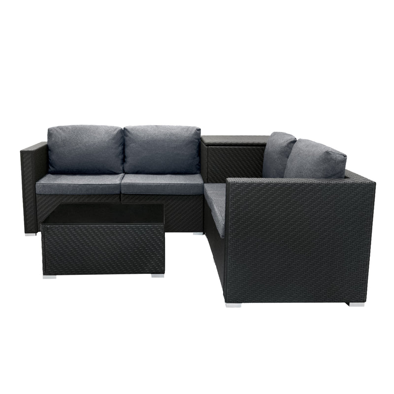 Moderne, schwarze Rattan-Sitzgarnitur mit grauen Kissen, bestehend aus einem L-förmigen Sofa und einem passenden Couchtisch, ideal für den Außenbereich