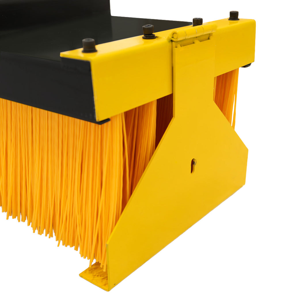 Blockbesen für Gabelstapler mit robustem, gelben Borstenmaterial und schwarzem Halter, ideal für effizientes Reinigen von großen Flächen