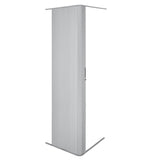 Silberne Rollladen Duschtür mit vertikalen Falten, elegantem Design und stabilen Aluminiumrahmen, ideal für moderne Badezimmergestaltung