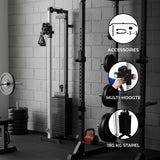 Wandmontierte Kabelzugmaschine in Schwarz mit verstellbarem Gewichtsstapel, Zubehör und stabiler Konstruktion, ideal für effektives Krafttraining