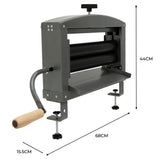 Manueller Handwringer in Grau mit Holzgriff, stabiler Metallrahmen, zwei große Walzen, ideal zum Auswringen von Textilien, Maße: 68 cm x 44 cm x 15,5 cm