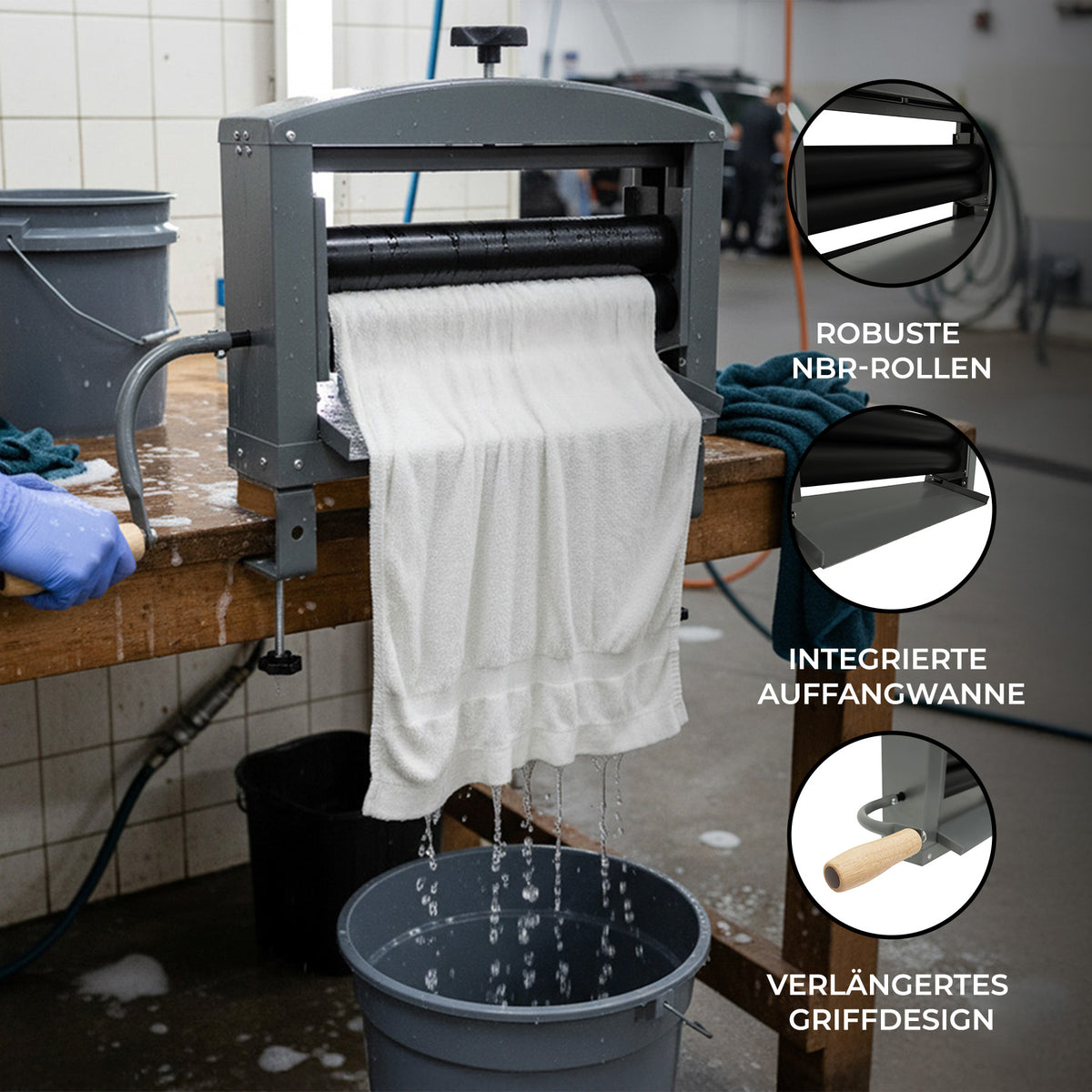 Manueller Handwringer mit robusten NBR-Rollen, integrierter Auffangwanne und verlängertem Griffdesign, ideal zum effizienten Auswringen von Textilien