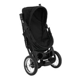 Schwarzer Haustier-Buggy mit geräumigem, gepolstertem Innenraum, großen Rädern für einfache Manövrierbarkeit und einem modernen, eleganten Design