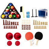 Vielseitiger 7-in-1 Spieltisch in Grau mit bunten Billardkugeln, Schachfiguren, Tischtennisschlägern und Zubehör für verschiedene Spiele