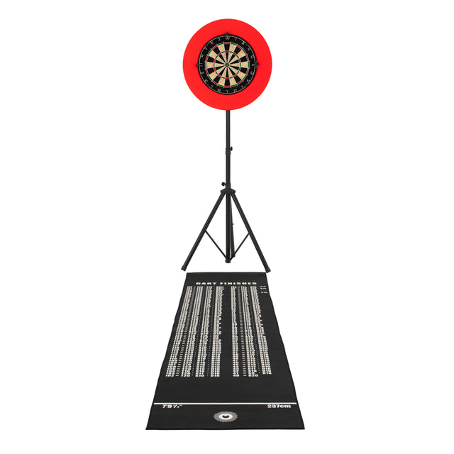 Dartboard-Set mit rotem Ring, schwarzem Ständer und einer Zielscheibe, die auf einem stabilen, rutschfesten Teppich positioniert ist
