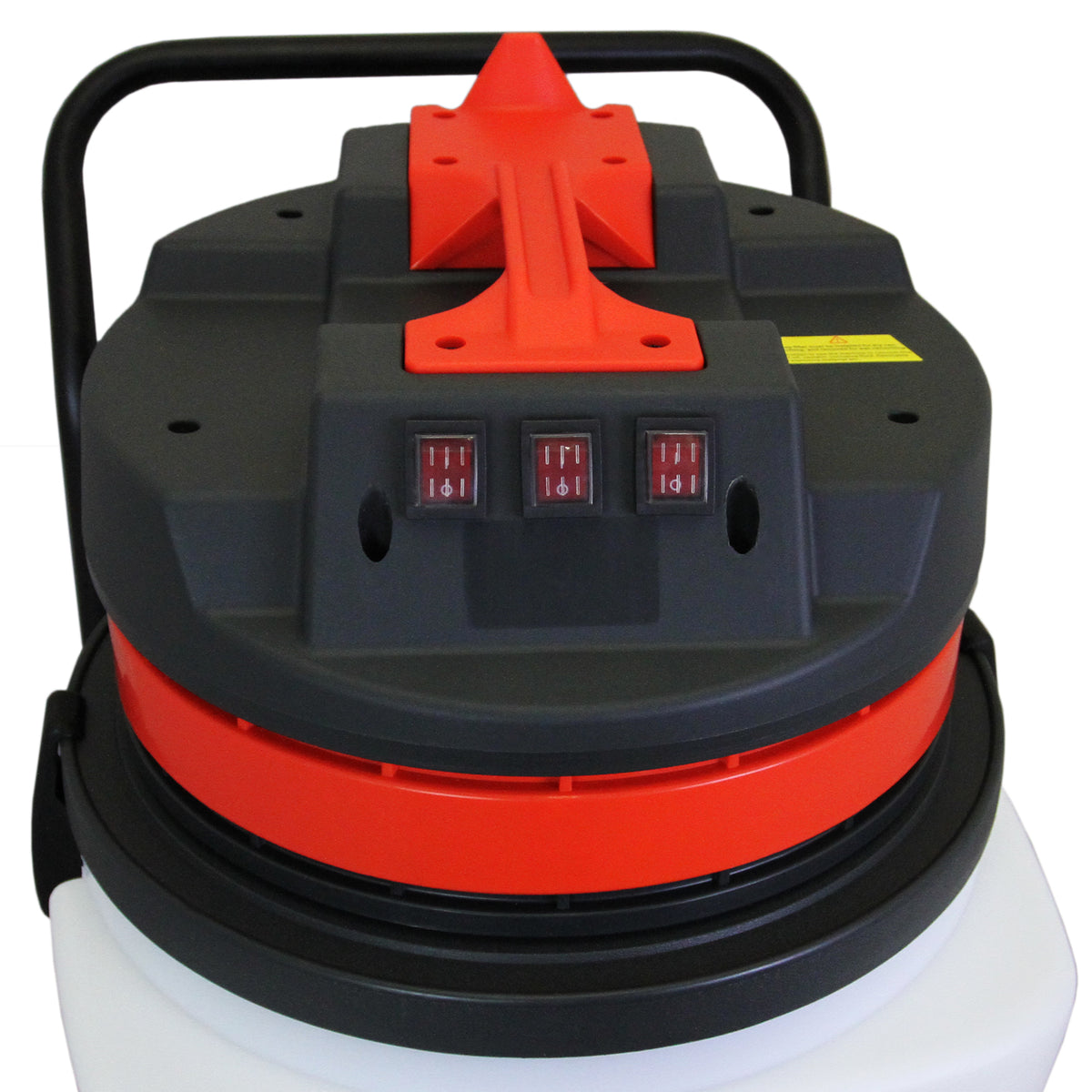 Schwarzer und roter 90L Nass- & Trocken-Industriestaubsauger mit 5m Schlauch, robustes Design, praktische Bedienelemente und stabiler Griff