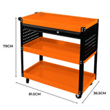 Robuster T-Mech Werkstattwagen in Orange und Schwarz, mit zwei offenen Regalen und einer Schublade, ideal für Werkstätten und Garagen