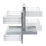 Eckschrank mit vier verchromten Drahtregalen, die rechts öffnen, ideal für Küchenorganisation und Platzersparnis, modernes Design in Silber