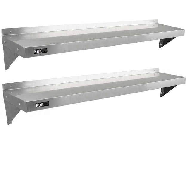 Zwei stabile KuKoo Gastro Wandregale aus Edelstahl, jeweils 1500 mm lang und 300 mm tief, mit glatter, glänzender Oberfläche und robusten Halterungen
