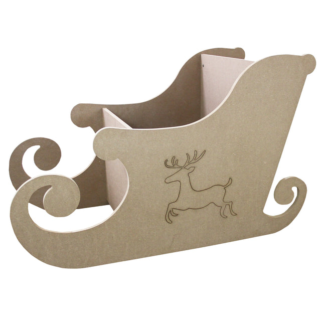 Weihnachtlicher Dekoschlitten aus MDF in natürlichem Braun, mit geschwungenen Kanten und einem eingravierten Rentiermotiv, ideal für festliche Dekoration