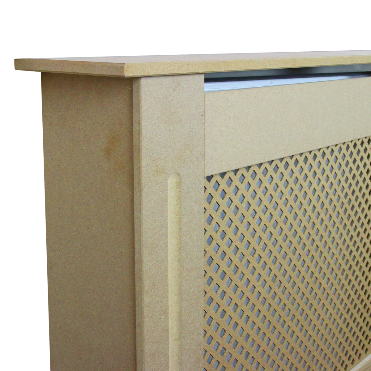 Unbehandelte MDF-Heizkörperverkleidung in natürlichem Holzton, mit feiner, durchbrochener Gitterstruktur und glatter Oberflächenbeschaffenheit