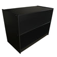 Schwarze A1200 Verkaufstheke mit zwei offenen Regalen, modernem Design und glatter, mattschwarzer Oberfläche, ideal für Verkaufsräume