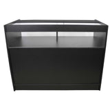 Schwarze Verkaufstheke mit klaren Glasflächen, modernem Design und robustem Material, ideal für Einzelhandel oder Ausstellungen