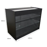 Schwarze Verkaufstheke mit Glasregalen, 1200 mm breit, 900 mm hoch und 600 mm tief, ideal für die Präsentation von Produkten im Einzelhandel