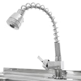 Hochwertige Gastrospüle mit glänzendem Edelstahl, flexibler, spiralförmiger Wasserhahn und praktischer Abtropffläche auf der rechten Seite