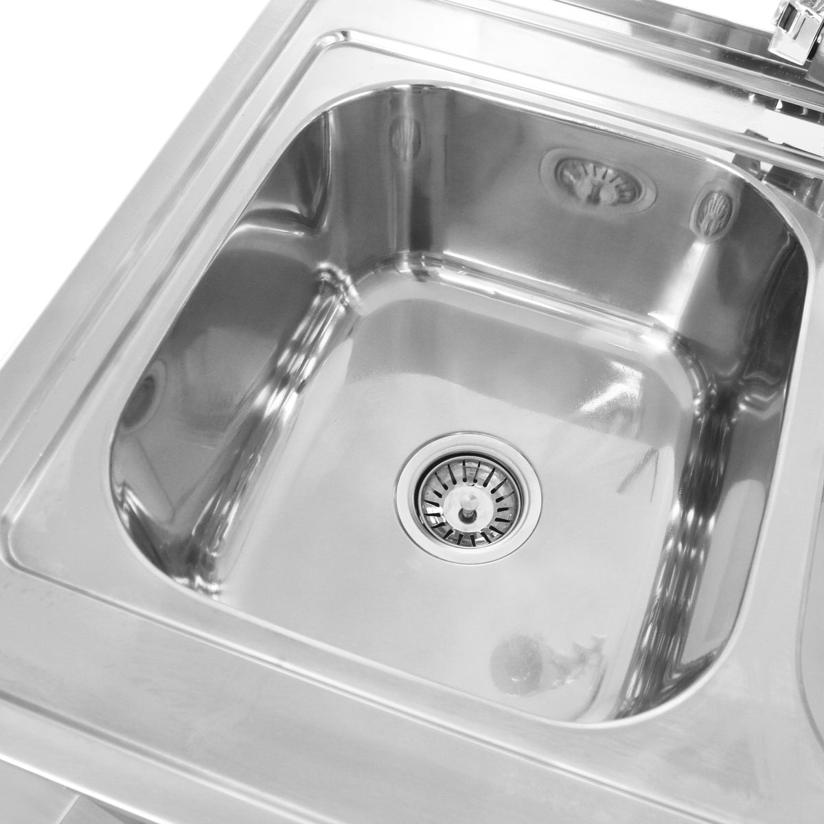 Hochwertige Edelstahl-Gastrospüle mit rechteckigem Abwaschbecken und glänzender Oberfläche, ideal für gewerbliche Küchen und effizientes Abtropfen