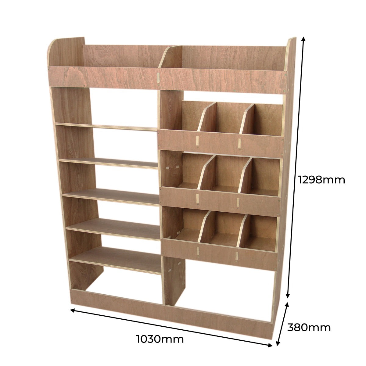 Holzregal mit mehreren Ablagefächern und offenen Regalen, in hellem Holzton, ideal für die Fahrzeugeinrichtung im Opel Vivaro SWB L1