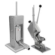 Kukoo Wurstfüller aus Edelstahl mit glänzender Oberfläche und Wurstclipper, beide robust und funktional, ideal für die Wurstherstellung zu Hause