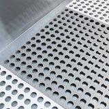 Edelstahl Haustierbadewanne mit rutschfester, perforierter Oberfläche, ideal für sicheres Baden von Tieren, robust und langlebig