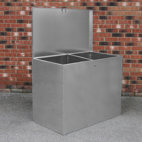 Verzinkter Futterbehälter mit zwei Fächern, aus robustem Metall, silberfarben, rechteckig, mit klappbarem Deckel und glatter Oberfläche