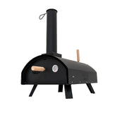 Klassischer Outdoor-Pizzaofen in mattem Schwarz mit Holzgriffen, runder Form, Temperaturanzeige und einem hohen Schornstein für optimale Hitzeverteilung