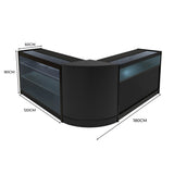 Schwarzes Triton LED Verkaufstheken-Set mit eleganten Glasflächen, abgerundeten Ecken und großzügigem Stauraum, ideal für Verkaufsräume und Ausstellungen
