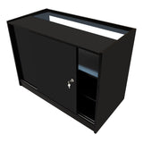 Schwarzes LED-Verkaufstheken-Set bestehend aus zwei eleganten, modernen Möbelstücken mit glatten Oberflächen und einem praktischen Schiebetürdesign