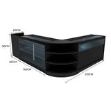 Schwarzes Hyperion LED Verkaufstheken-Set mit Glasregalen, eleganter, moderner Form und abgerundeten Kanten, ideal für Verkaufsräume und Ausstellungen