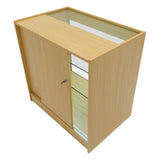 Verkaufstheke aus hellem Ahornholz mit Glaselementen, abschließbarem Schrank und glatter, moderner Oberfläche, ideal für Einzelhandelsumgebungen