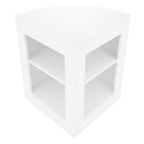 Eckige, weiße LED-Verkaufstheke mit zwei offenen Regalen, glatte Oberfläche und modernes Design, ideal für Verkaufsräume und Ausstellungen