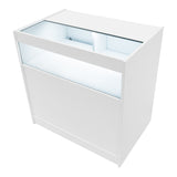 Weißes Triton LED Verkaufstheken-Set mit Glasoberfläche, beleuchtetem Innenraum und modernem, minimalistischen Design, ideal für Verkaufsräume