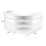 Elegantes Andromeda LED Verkaufstheken-Set in Weiß, mit gläsernen Vitrinen und offenen Regalen, ideal für den Einzelhandel oder Messen, modern und funktional