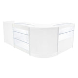Elegantes, weißes LED Verkaufstheken-Set mit gläsernen Vitrinen, abgerundeten Kanten und modernem Design, ideal für den Einzelhandel