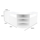 Elegantes, weißes LED-Verkaufstheken-Set mit abgerundeten Kanten, drei offenen Regalen und klaren Glasflächen, ideal für moderne Verkaufsräume