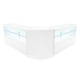 Elegantes, weißes LED Verkaufstheken-Set mit gläsernen Vitrinen, ideal für Einzelhandel oder Messen, moderne, abgerundete Form und klare Linien