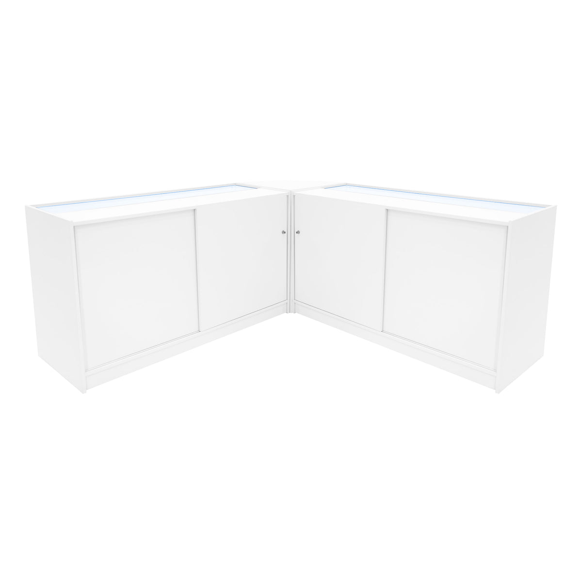 Elegantes, weißes Triton LED Verkaufstheken-Set mit zwei geschlossenen Schränken und gläserner Oberseite, ideal für moderne Verkaufsräume
