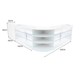 Elegantes, weißes Verkaufstheken-Set mit LED-Beleuchtung, abgerundeten Kanten und transparenten Glasregalen, ideal für moderne Verkaufsräume