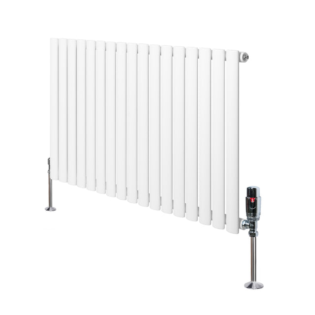 Gliederheizkörper in Weiß mit TRV Chromventilen, 600mm x 1020mm, schlankes Design, glatte Oberfläche und moderne, elegante Linienführung